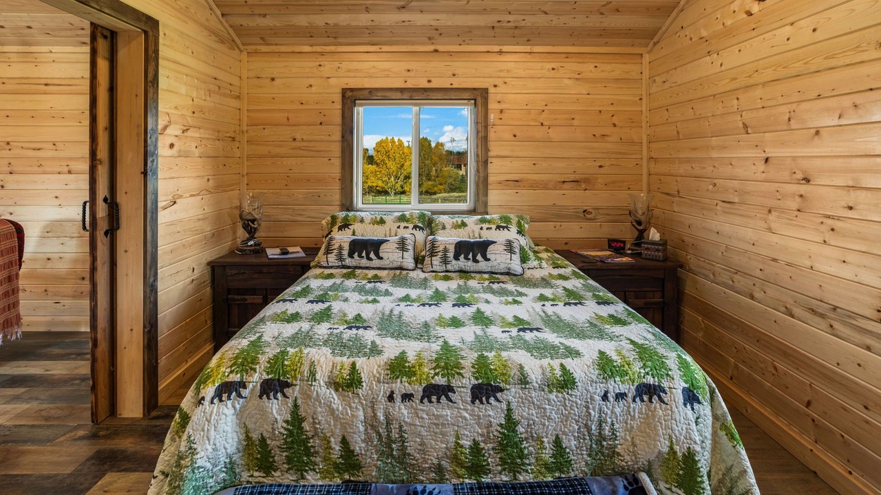 Photo of Bedroom in Corvallis