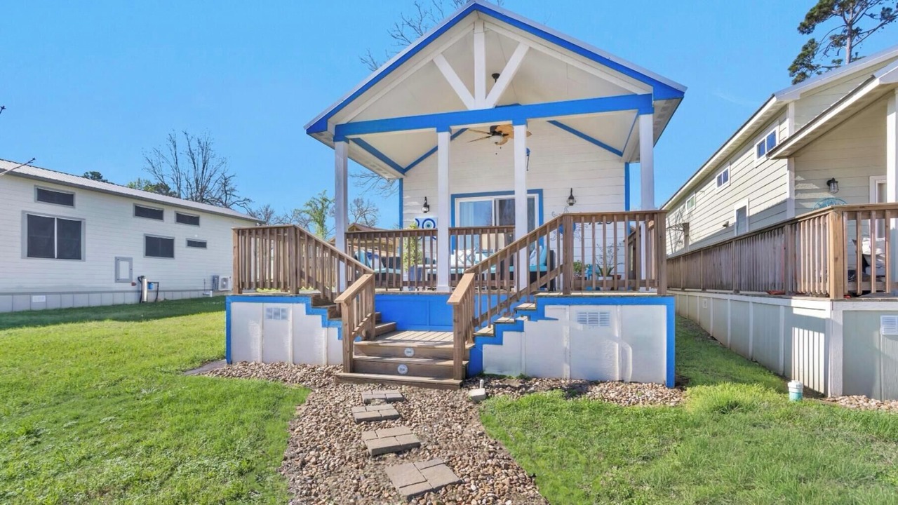 Photo of Outdoor in Willis