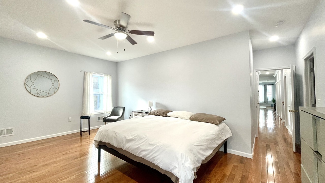 Photo of Bedroom in McGinley Square