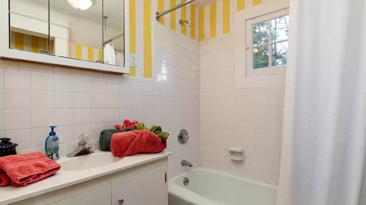 Photo of Bathroom in Old Town