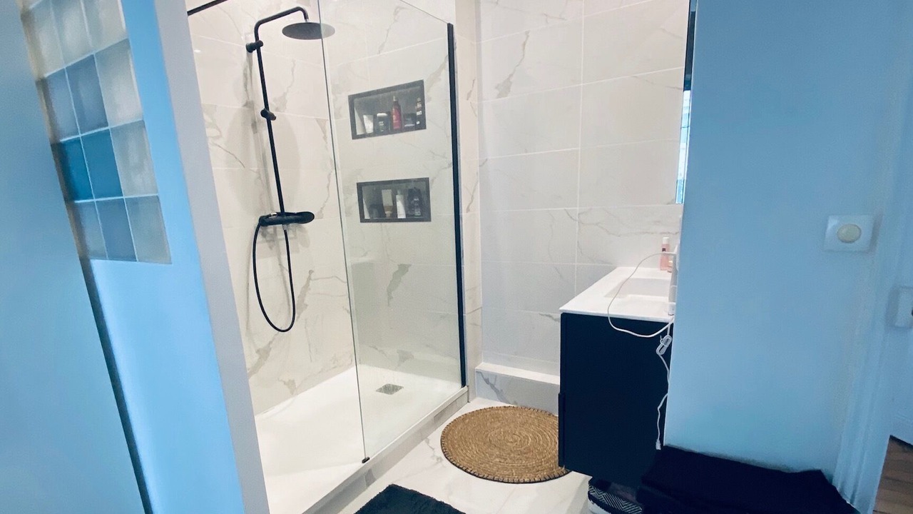 Photo of Bathroom in Charenton-le-Pont