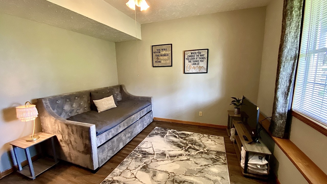 Photo of Livingroom in Ontario