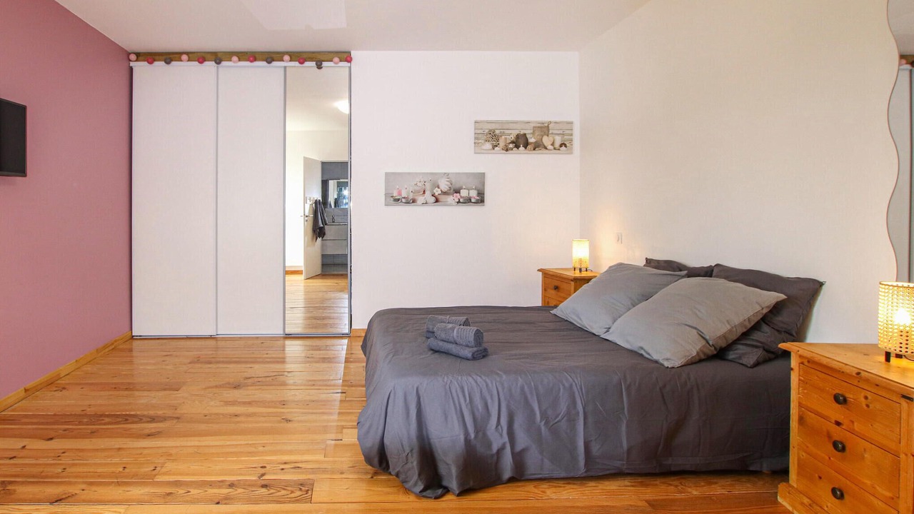 Photo of Others in Sauzet