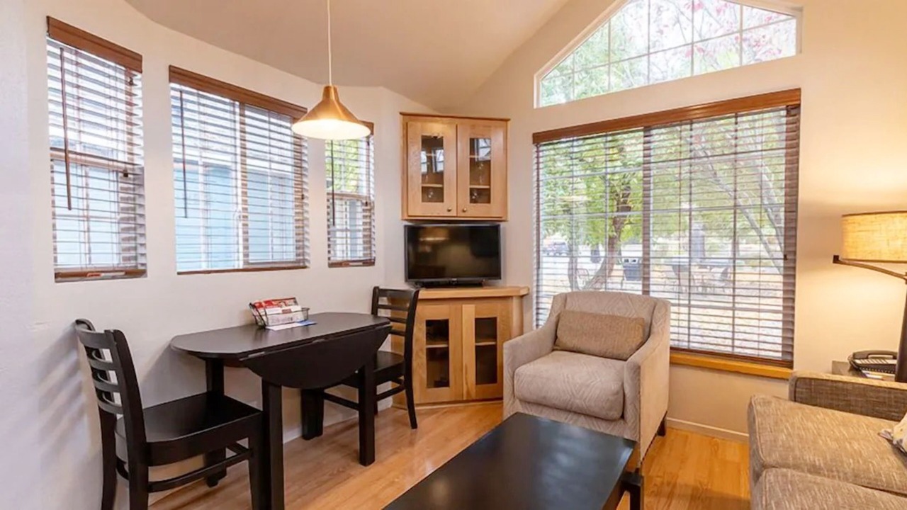 Photo of Livingroom in Napa