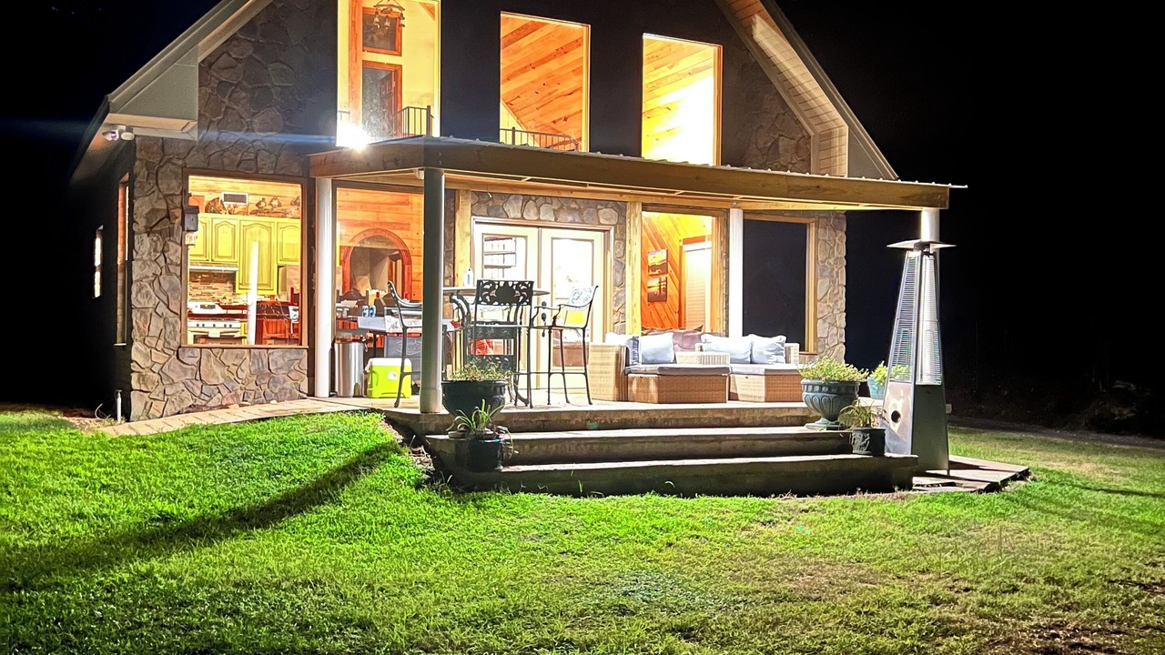 Photo of Outdoor in Deatsville