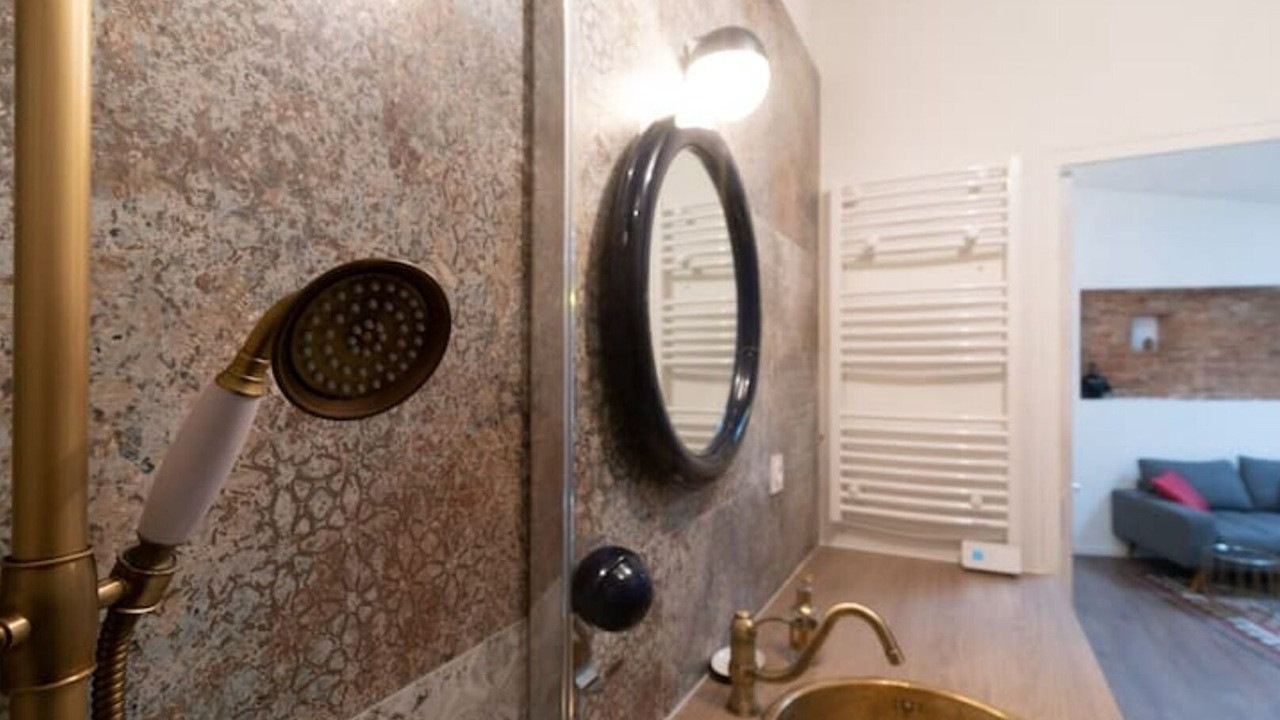 Photo of Bathroom in Lapeyrouse-Fossat