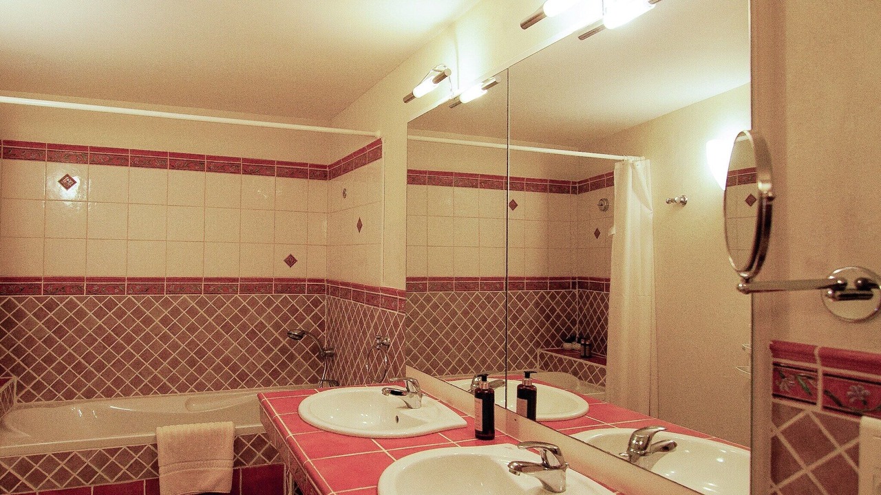 Photo of Bathroom in Saint-Preuil