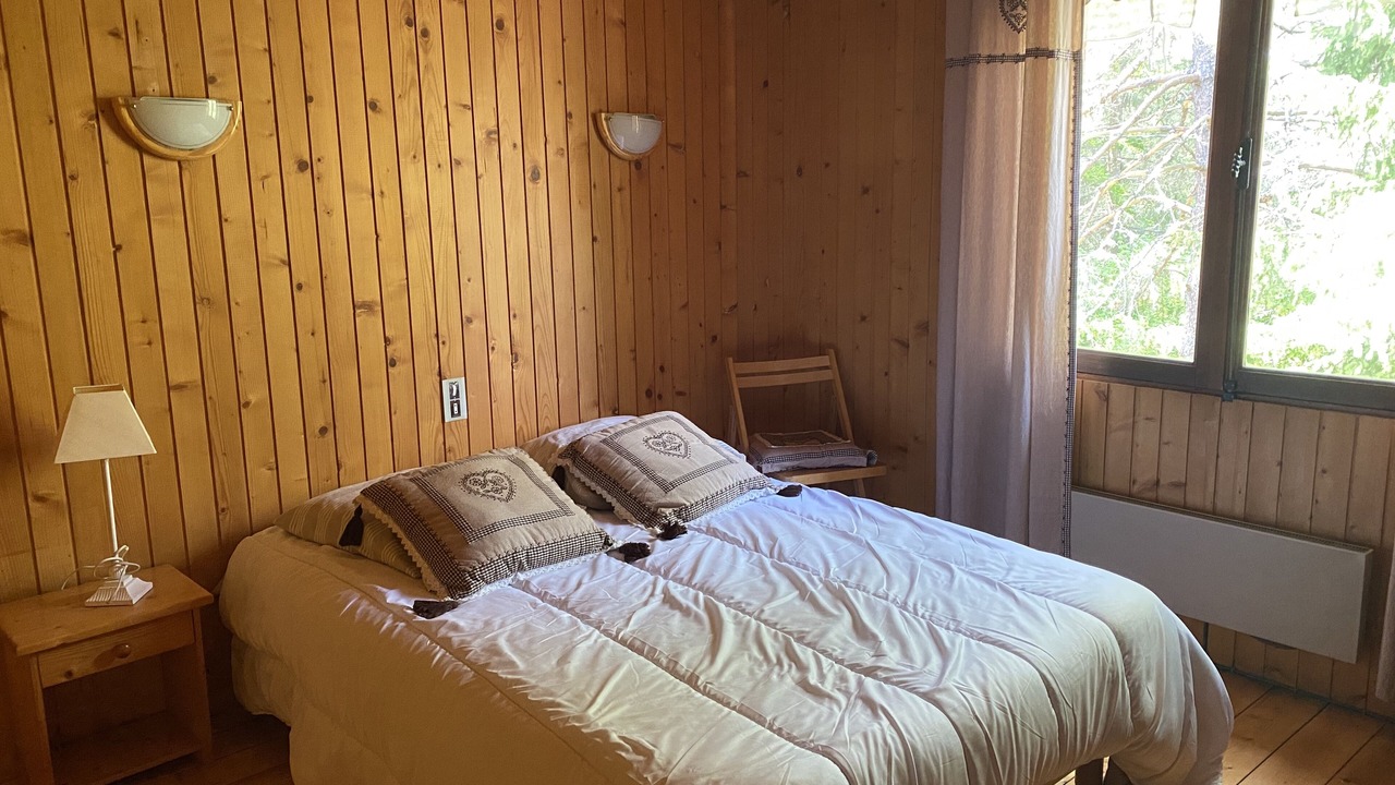 Photo of Bedroom in Saint-Sauveur-Camprieu