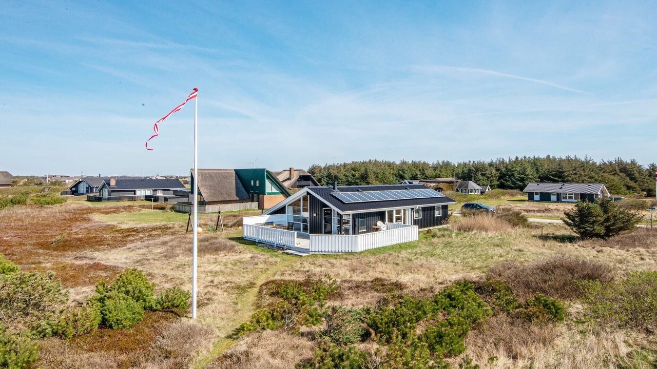 Photo of Outdoor in Vrist Strand