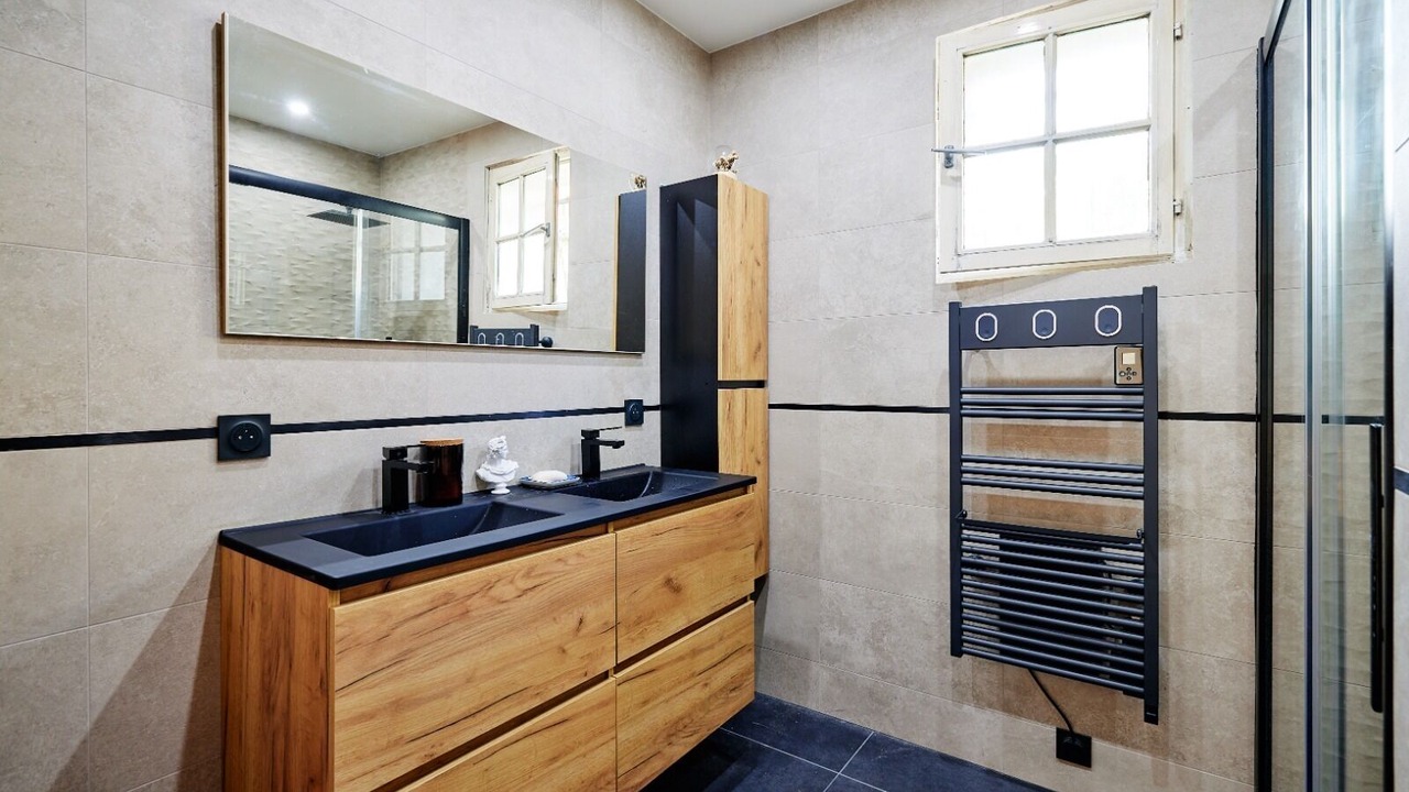 Photo of Bathroom in Orsay