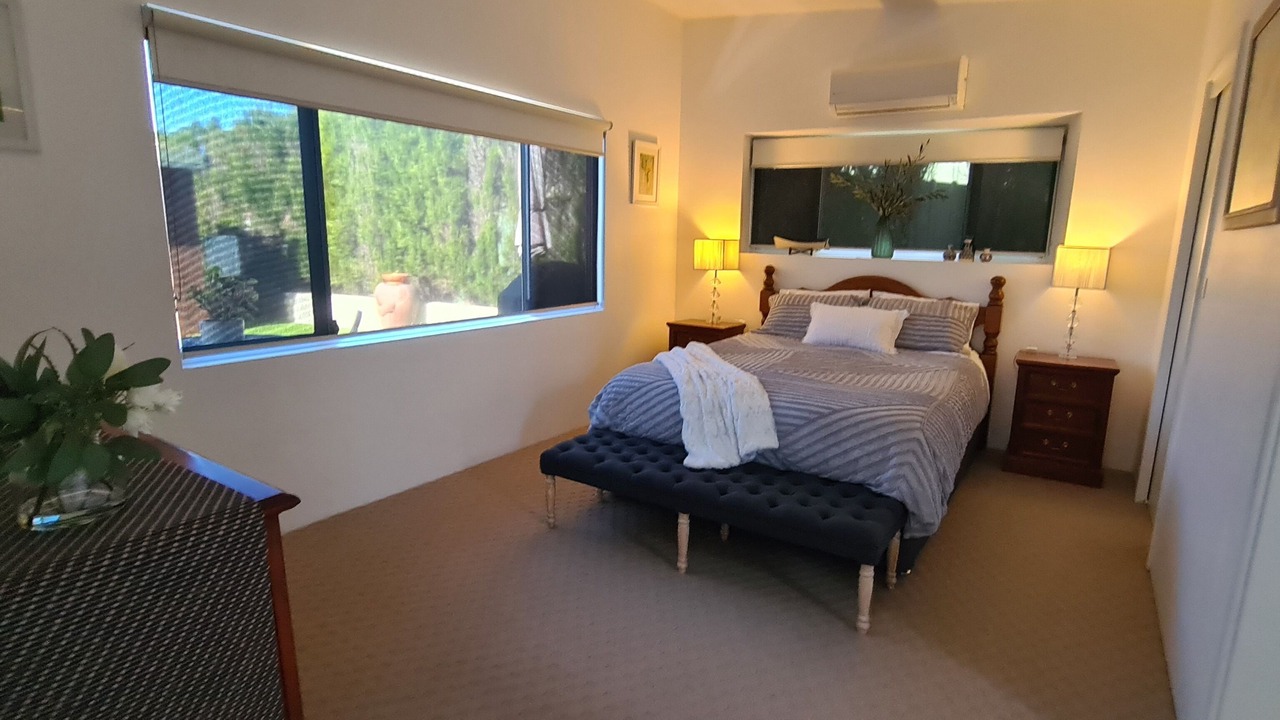 Photo of Others in Lemon Tree Passage