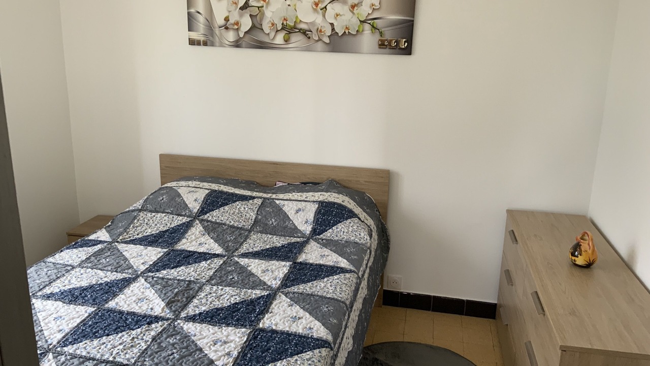 Photo of Bedroom in Saint-Laurent-La-Vernede