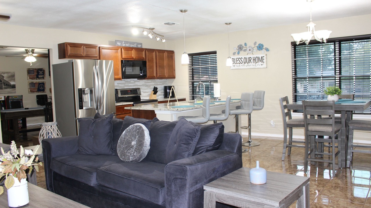 Photo of Livingroom in West San Antonio
