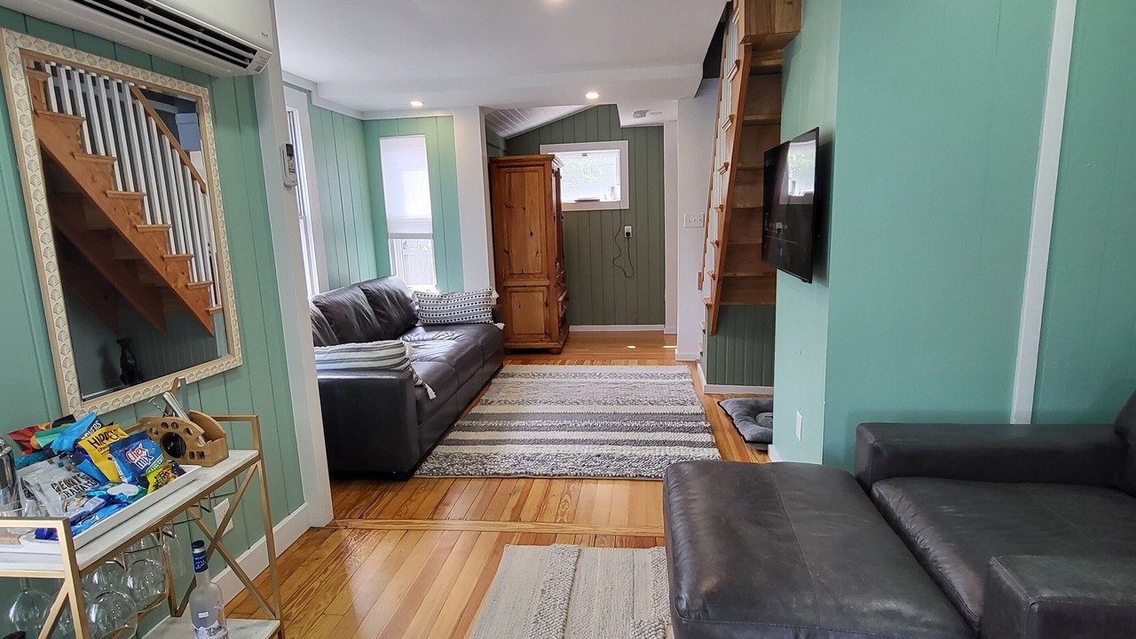 Photo of Livingroom in Oak Bluffs