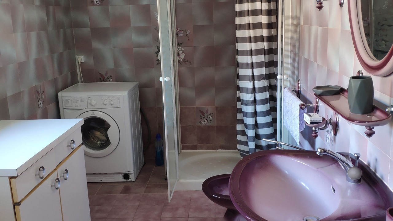 Photo of Bathroom in Tudeils