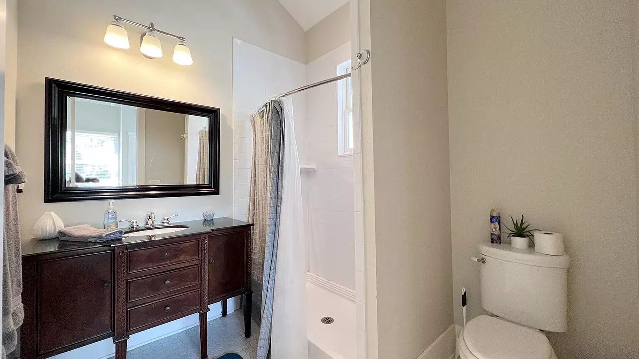 Photo of Bathroom in Steinhatchee