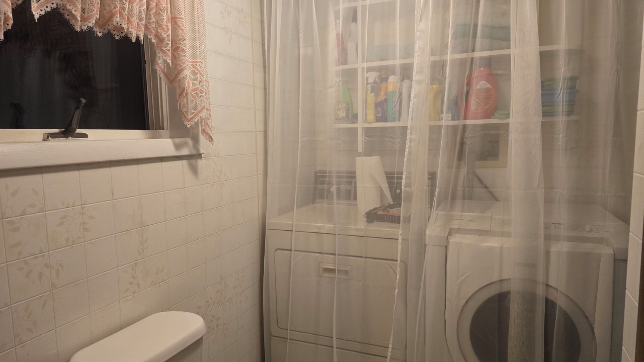 Photo of Bedroom in Lewis County