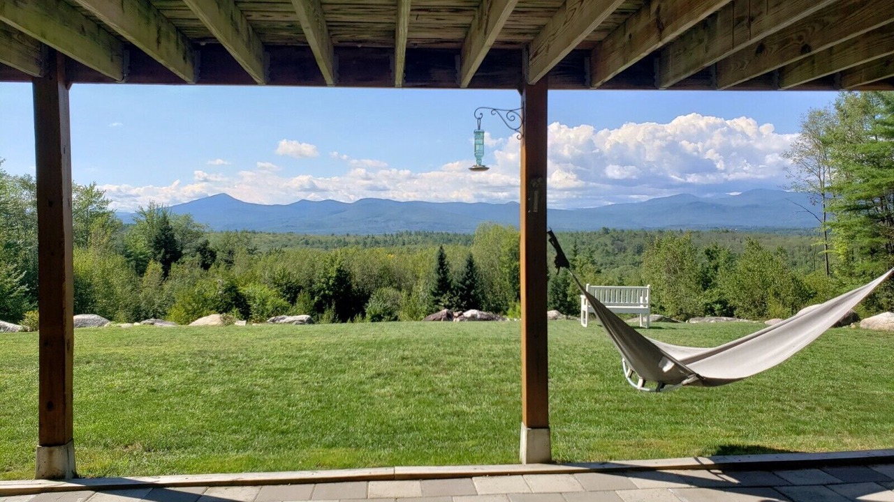 Photo of Patio Balcony in Center Lovell