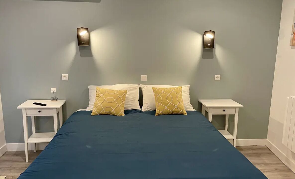 Photo of Bedroom in Beziers City Centre