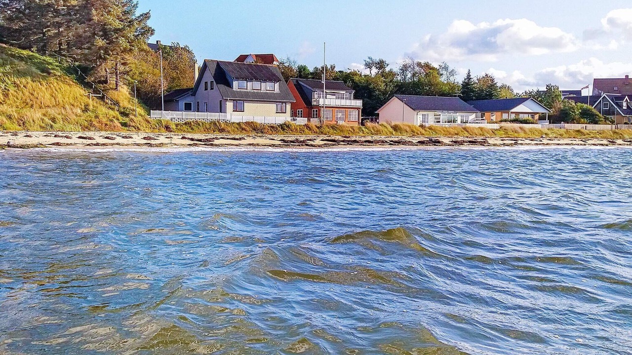 Photo of Others in Hvalpsund