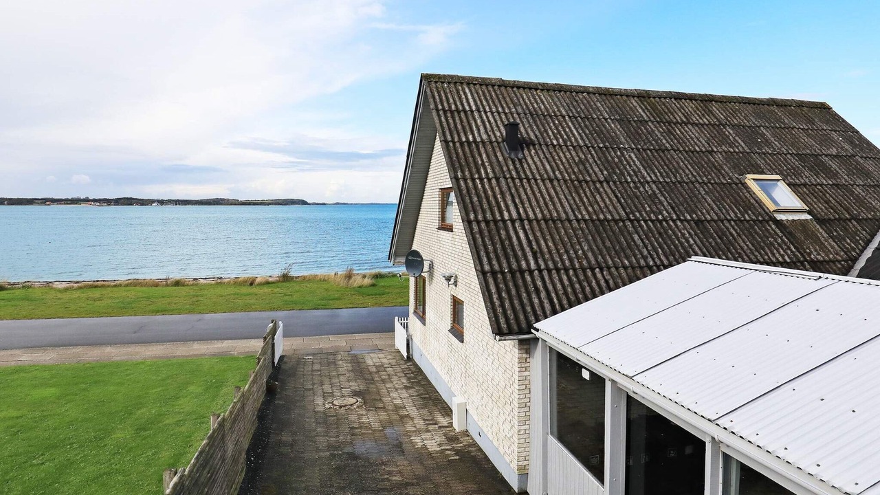Photo of Others in Hvalpsund