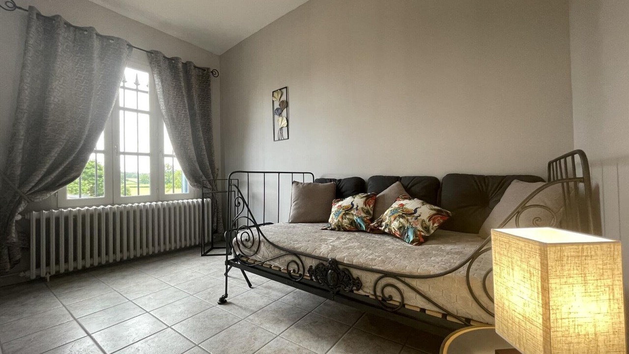 Photo of Others in Vernusse