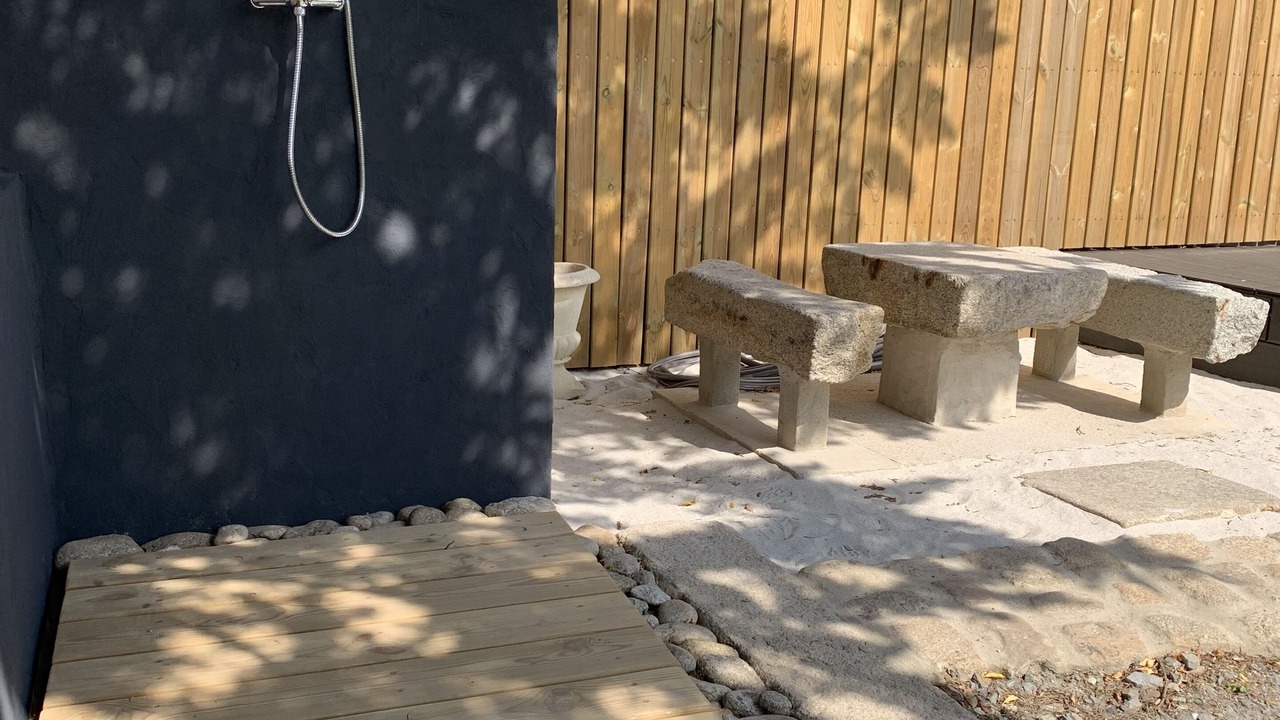 Photo of Patio Balcony in Plouneour-Trez