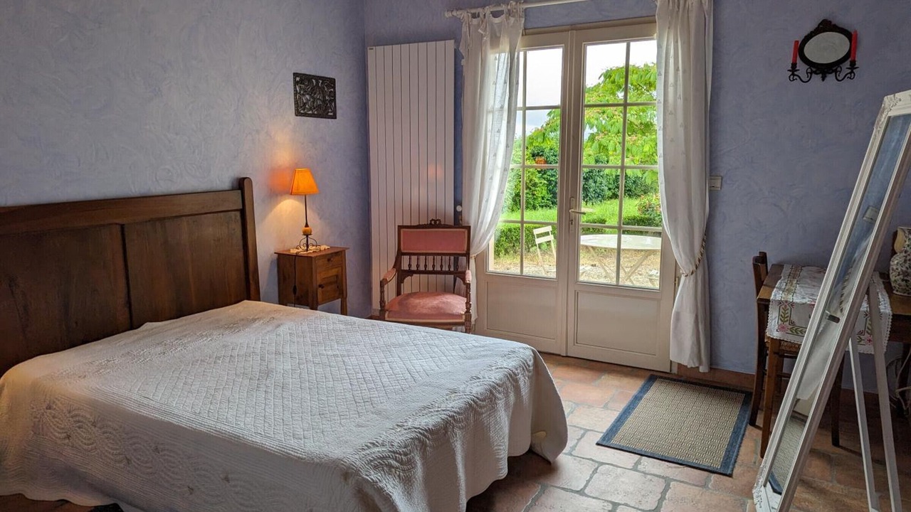 Photo of Bedroom in Saint-Romain