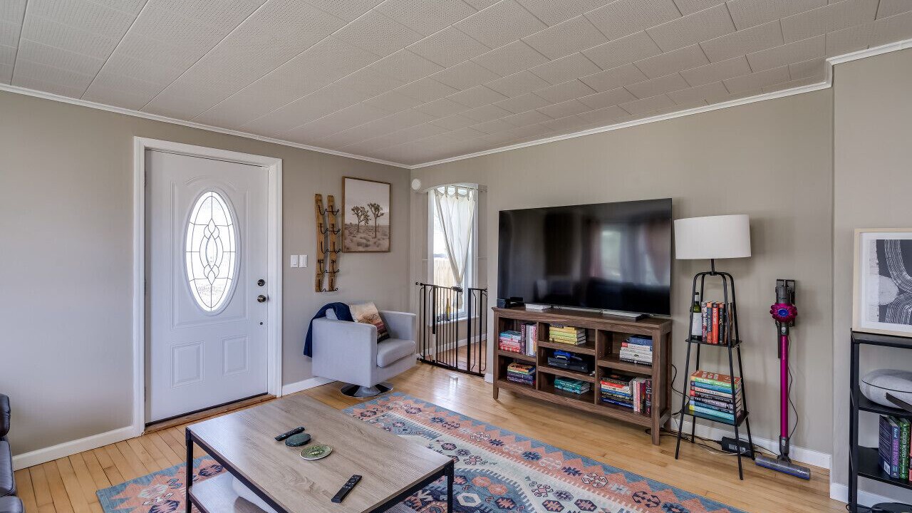 Photo of Livingroom in Clayton