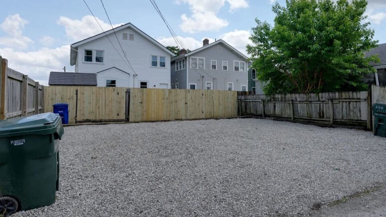 Photo of Others in Columbus