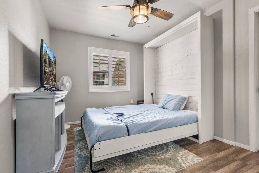 Photo of Bedroom in Munds Park