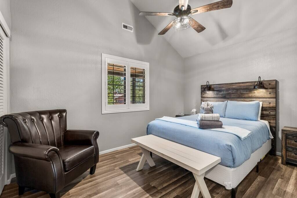 Photo of Bedroom in Munds Park