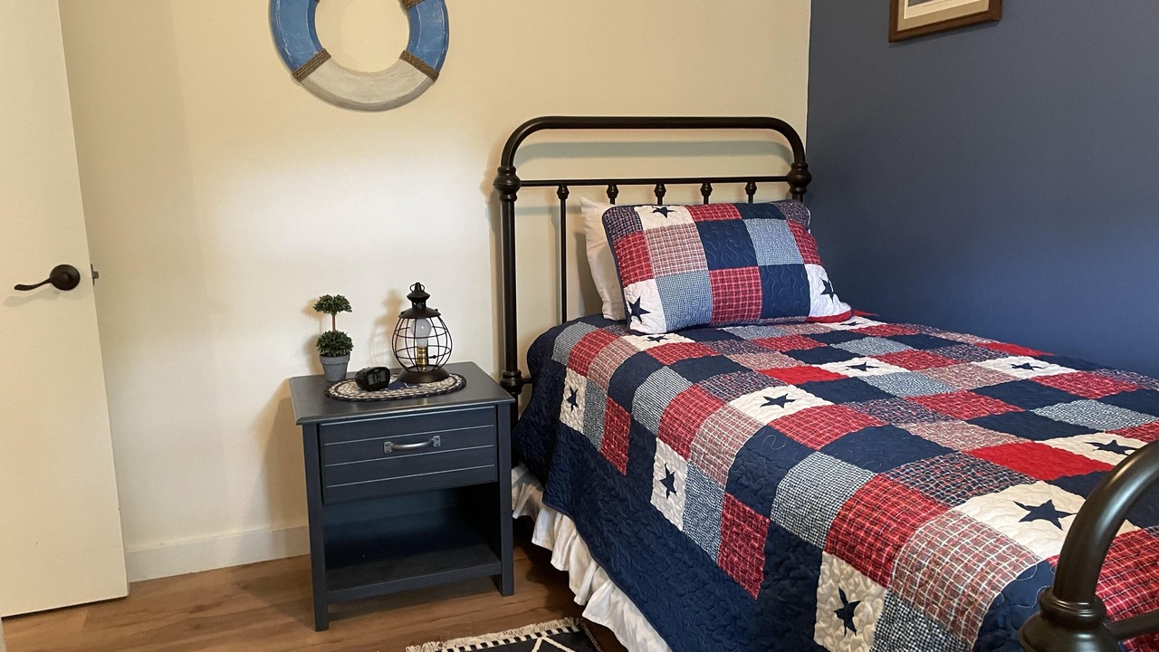 Photo of Bedroom in Boothbay