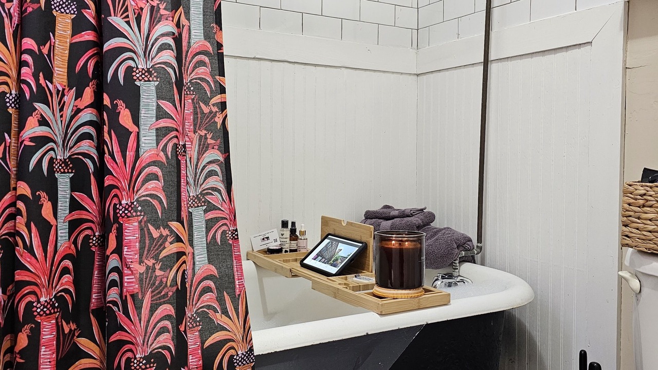 Photo of Bathroom in Cabbagetown