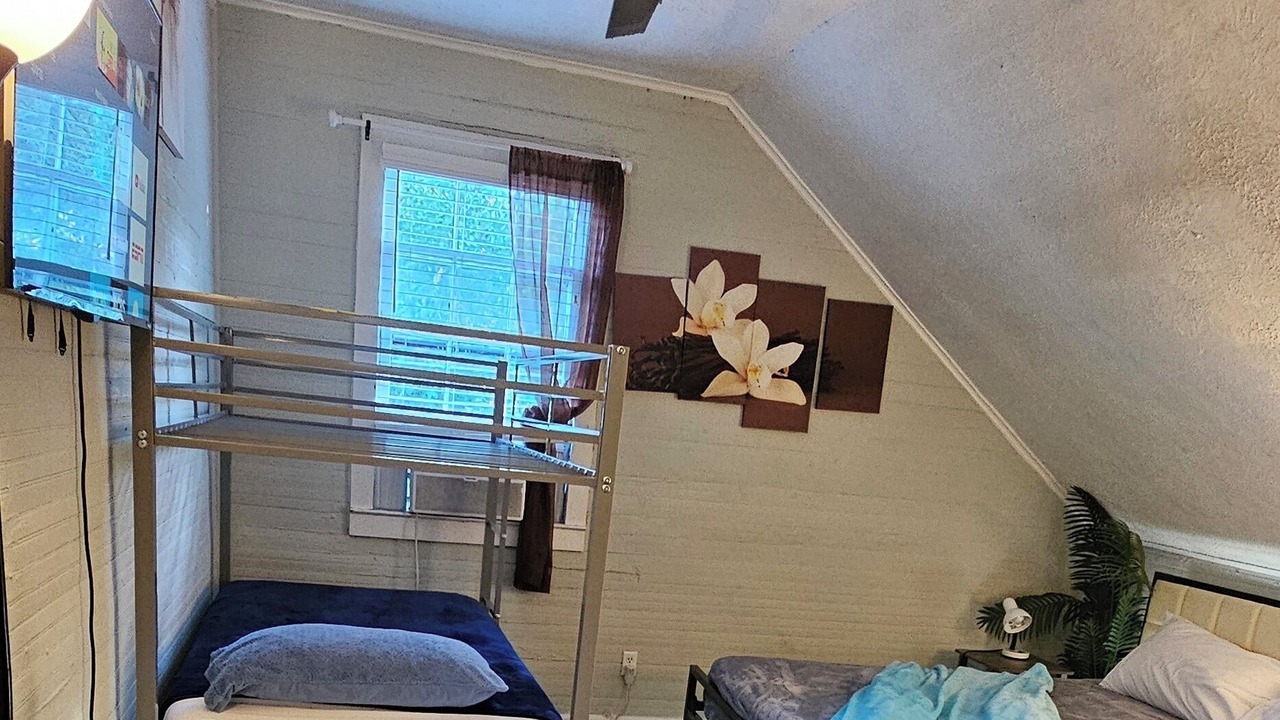 Photo of Bedroom in Cabbagetown