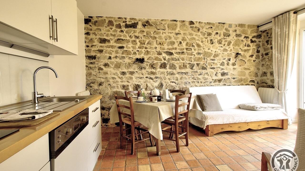 Photo of Others in Chenelette