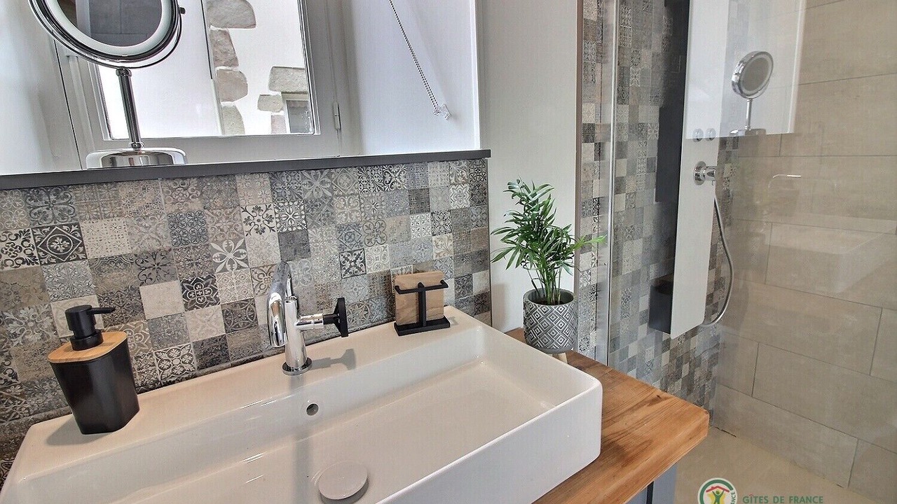 Photo of Bathroom in Ploumilliau