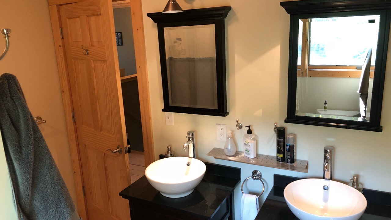 Photo of Bathroom in Leland