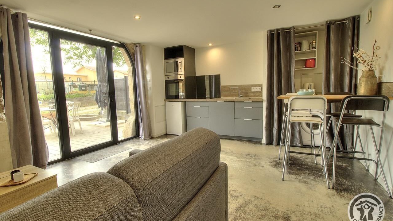 Photo of Others in Charly