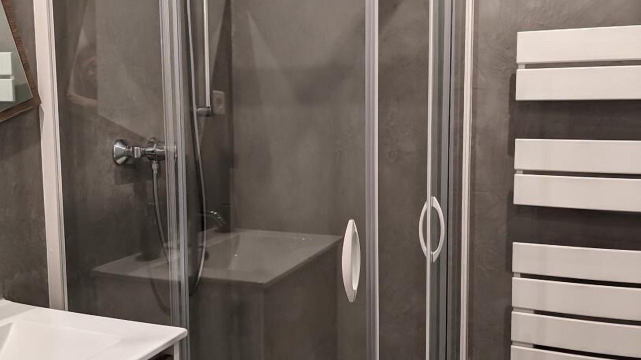 Photo of Bathroom in Charly