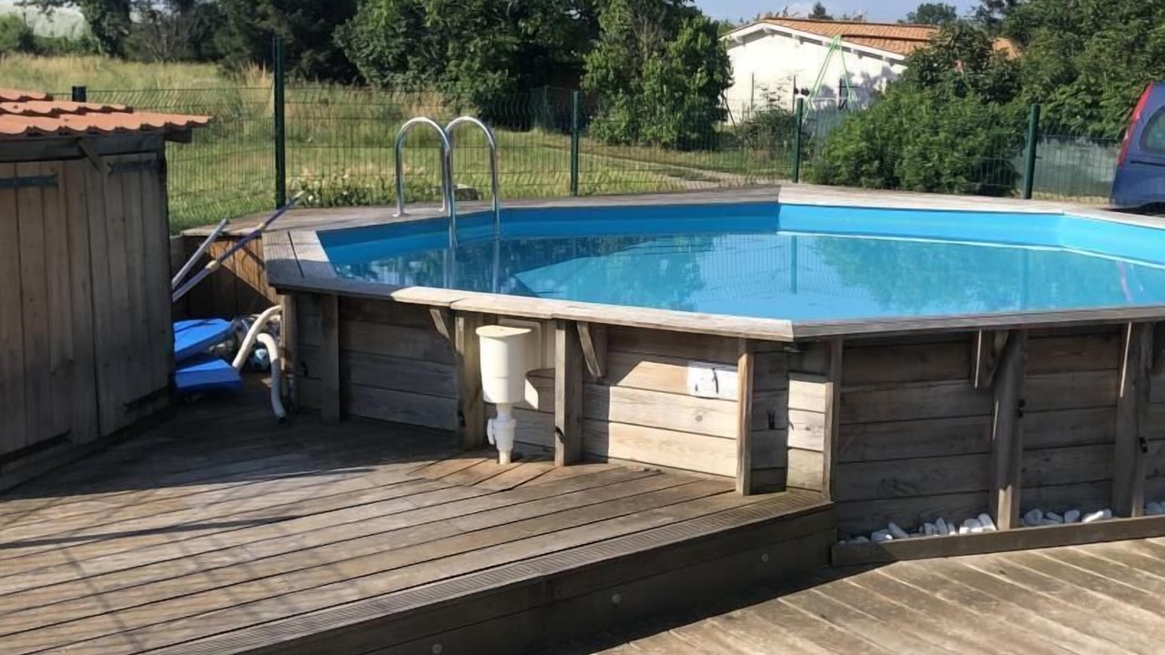 Photo of Outdoor in Charly