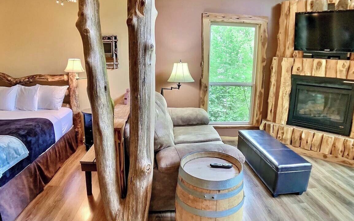 Photo of Livingroom in Eureka Springs