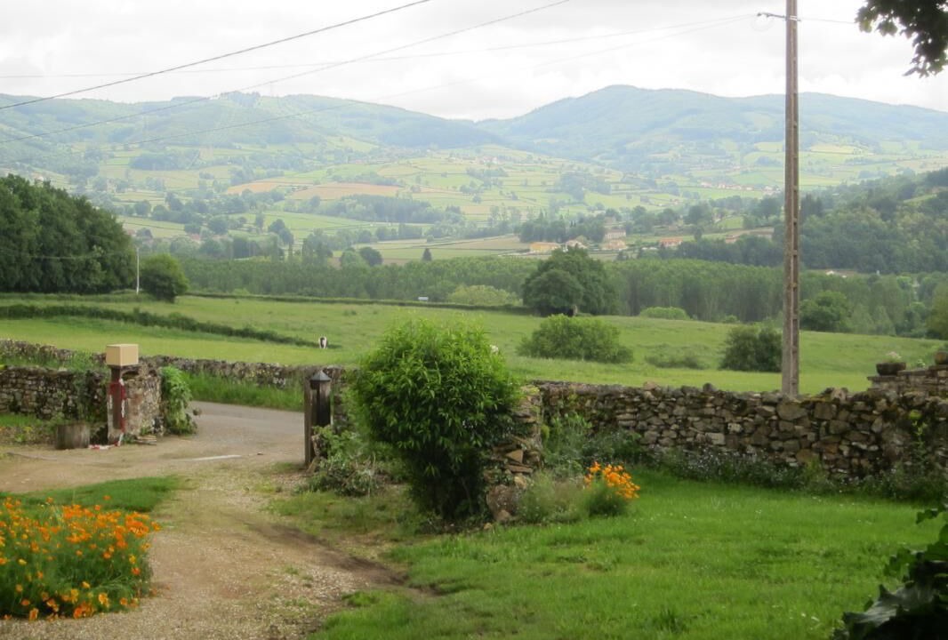 Photo of Outdoor in Jalogny