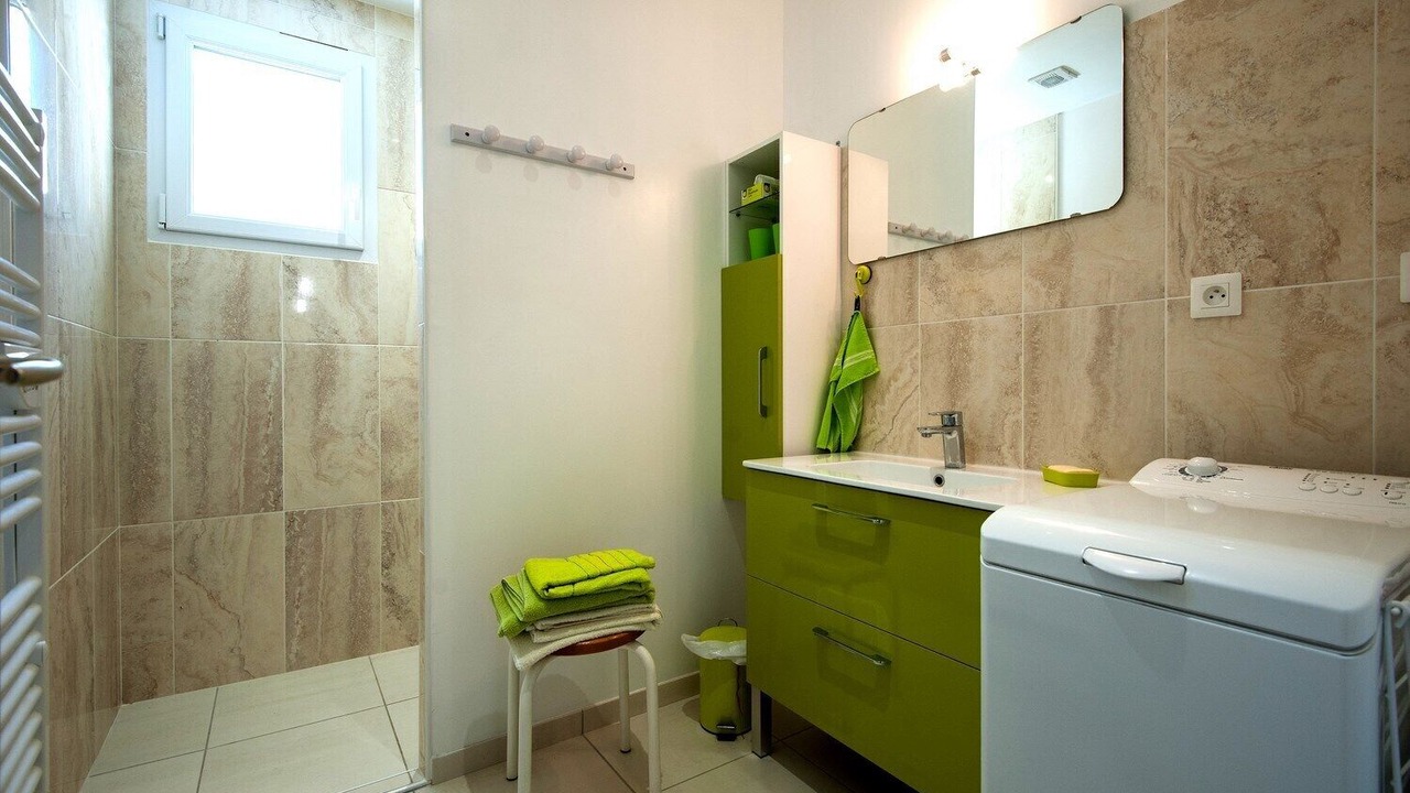 Photo of Bathroom in Jalogny