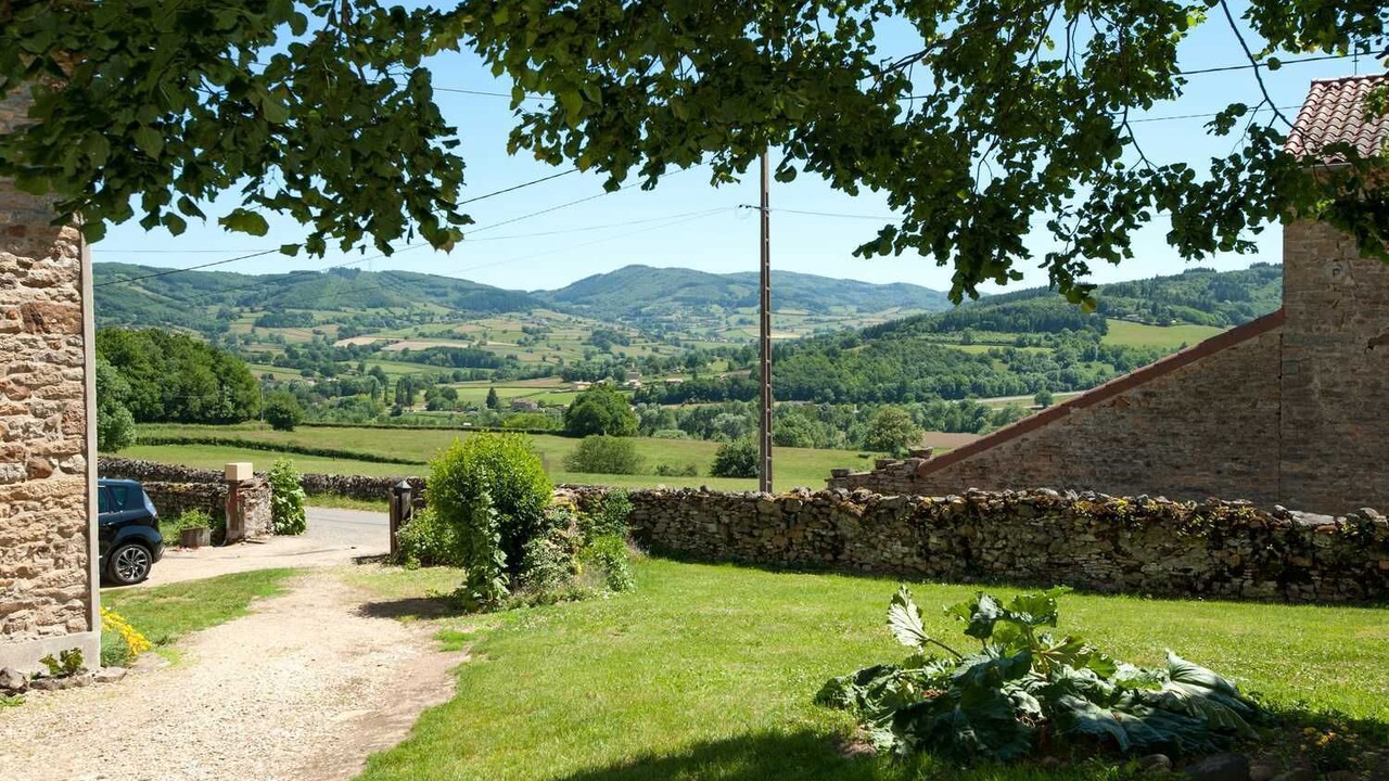 Photo of Outdoor in Jalogny