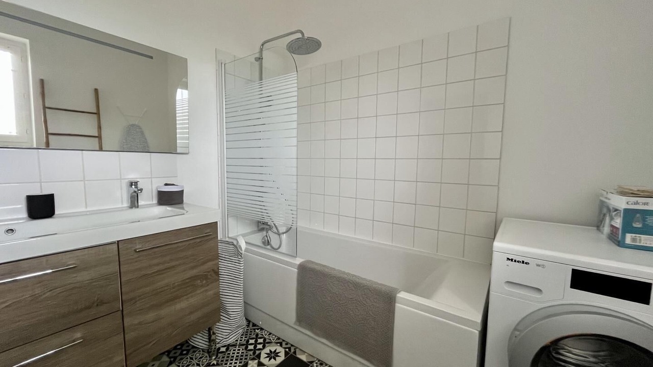 Photo of Bathroom in Daubeuf-Serville