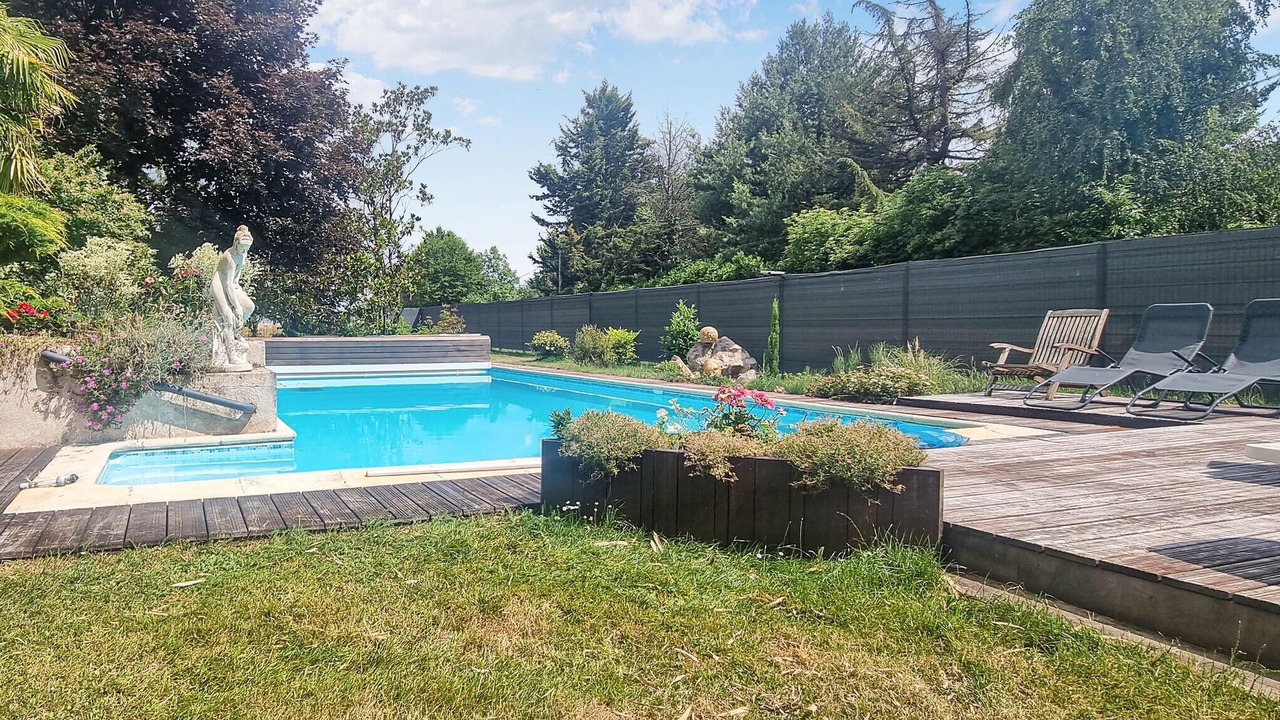 Photo of Outdoor in Herry