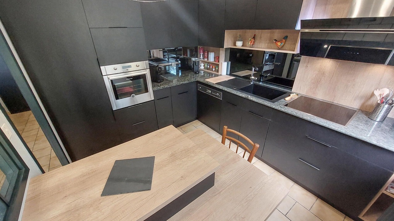 Photo of Others in Herry