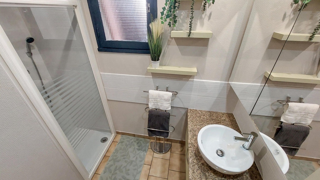 Photo of Bathroom in Herry