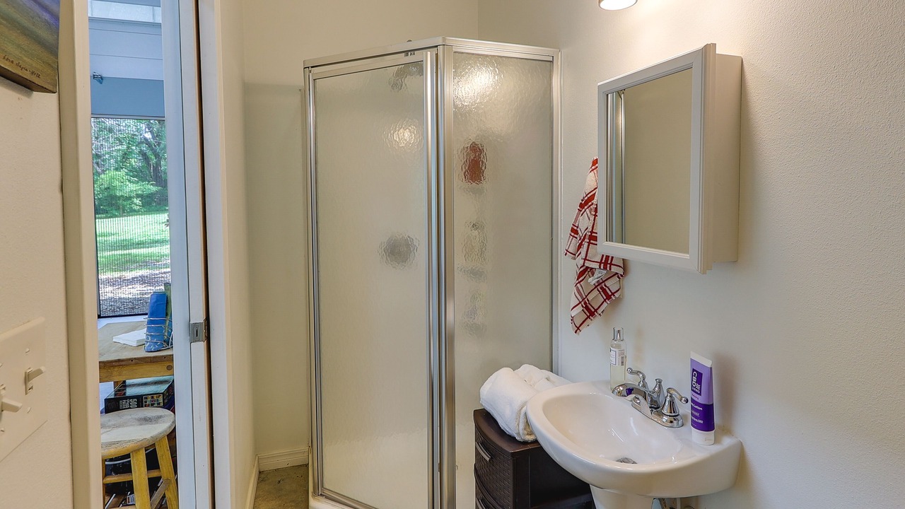 Photo of Bathroom in Coffeyville